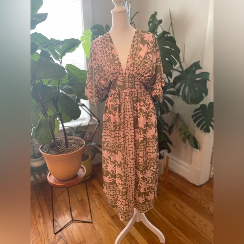 Green and Pink Floral Midi Dress 🪩